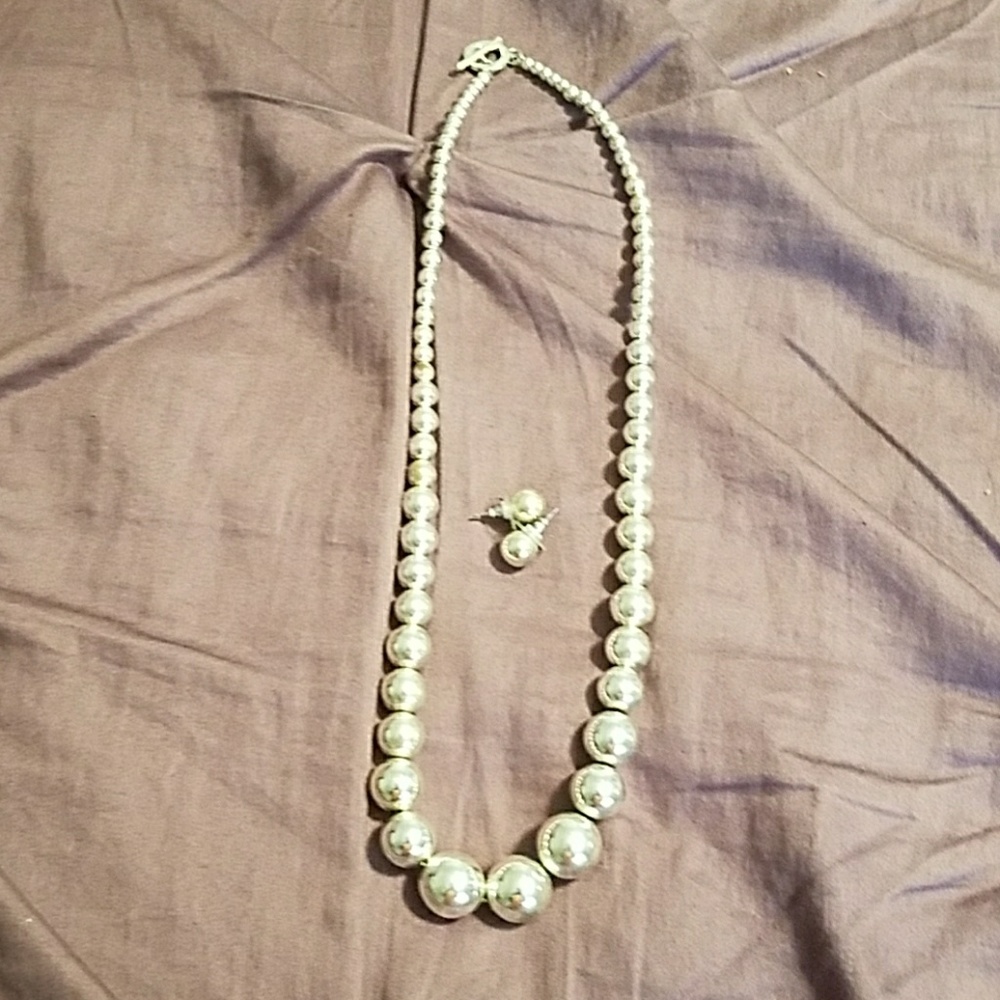 Necklace and earring combo